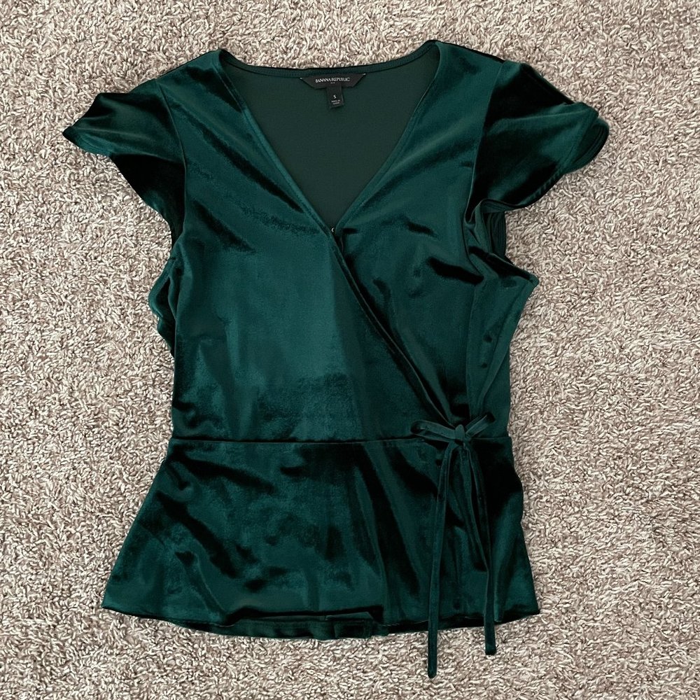 Banana Republic Dark Green Velvet wrap top size small